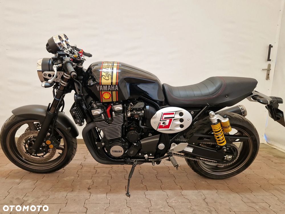 Yamaha XJR - 7