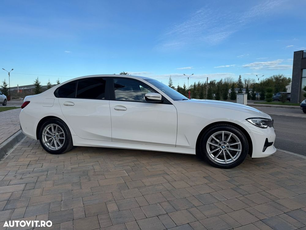 BMW Seria 3 318i AT - 4