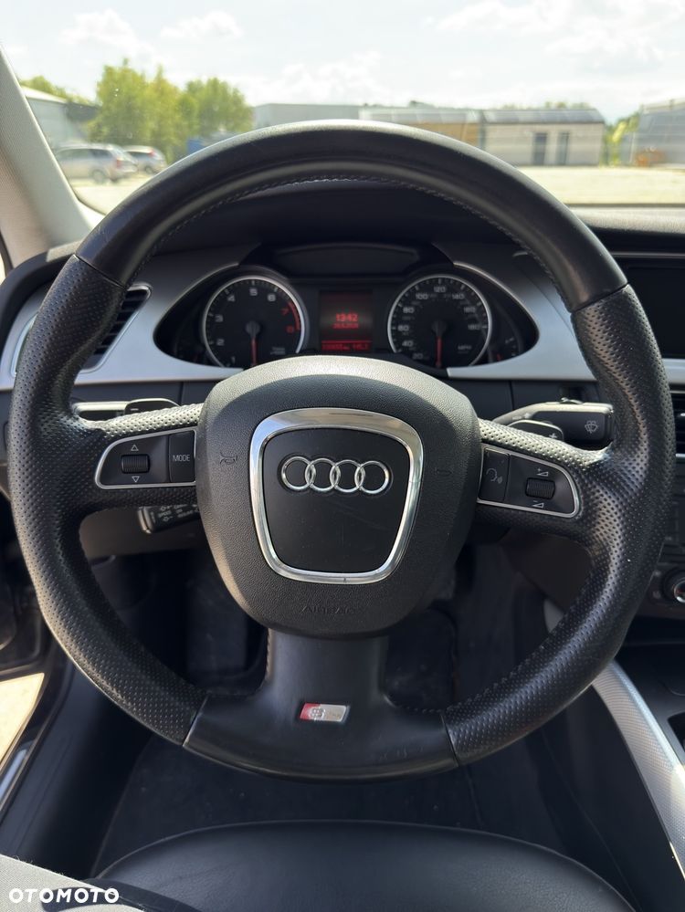 Audi A4 Limousine - 9