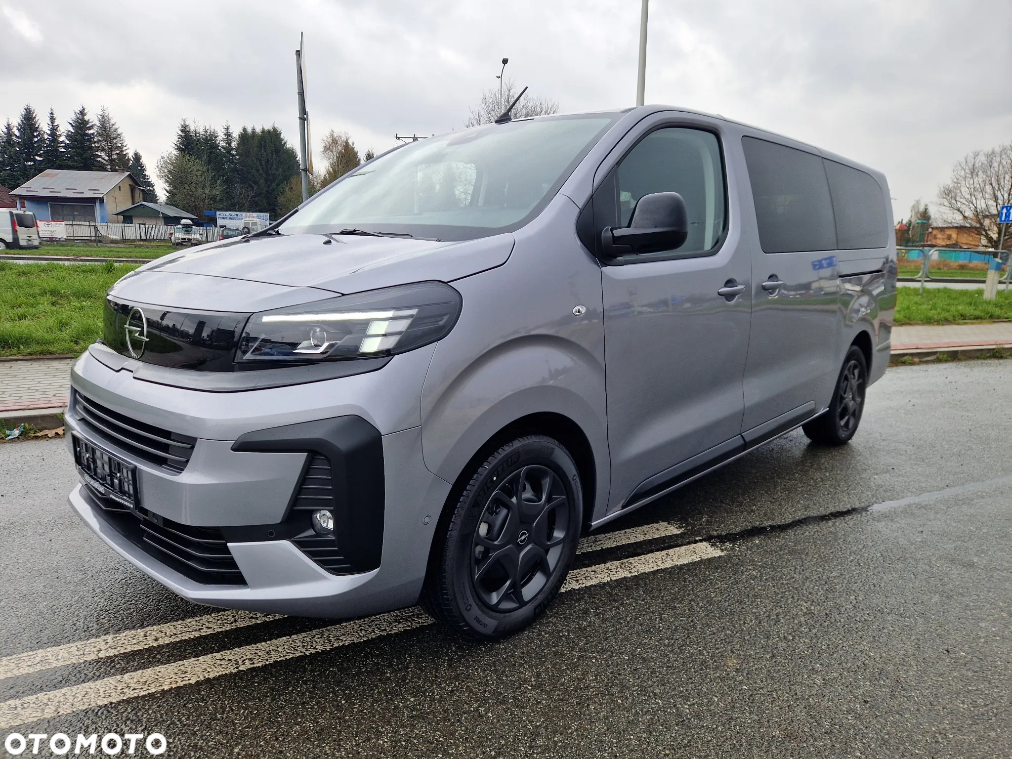Opel Vivaro - 2