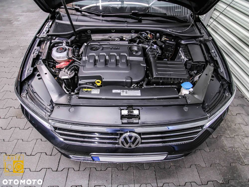 Volkswagen Passat 2.0 TDI SCR DSG Highline - 14