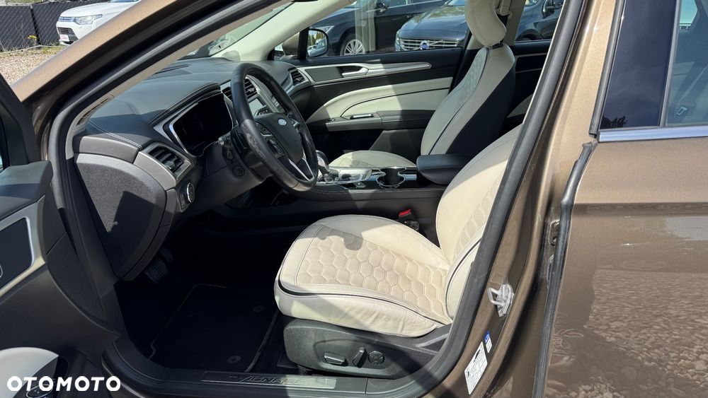 Ford Mondeo 2.0 TDCi Bi-Turbo STart-Stopp PowerShift-A Vignale - 25
