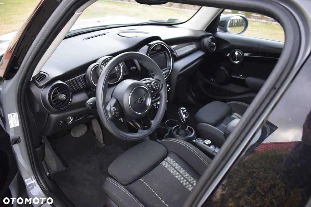 MINI Cooper S Standard - 8