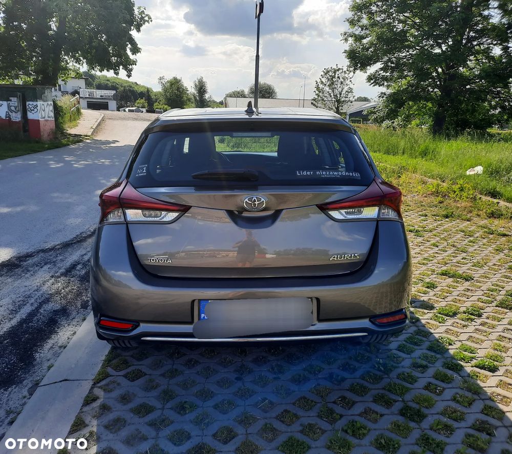Toyota Auris 1.6 Premium - 10
