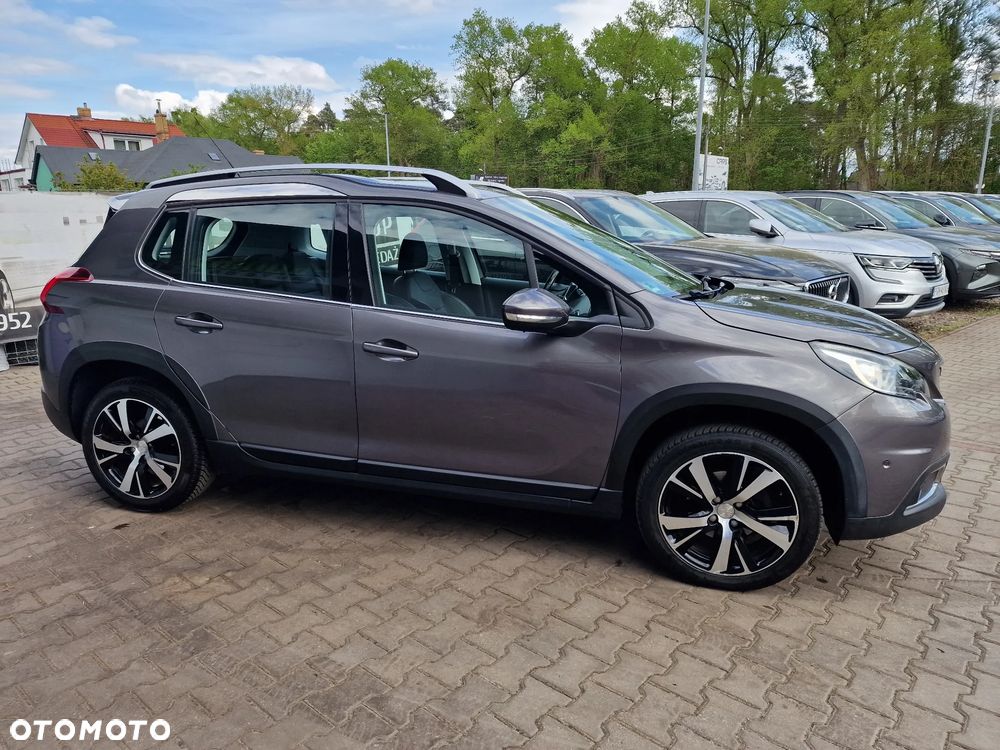 Peugeot 2008 BlueHDi FAP 120 STOP & START Allure - 11