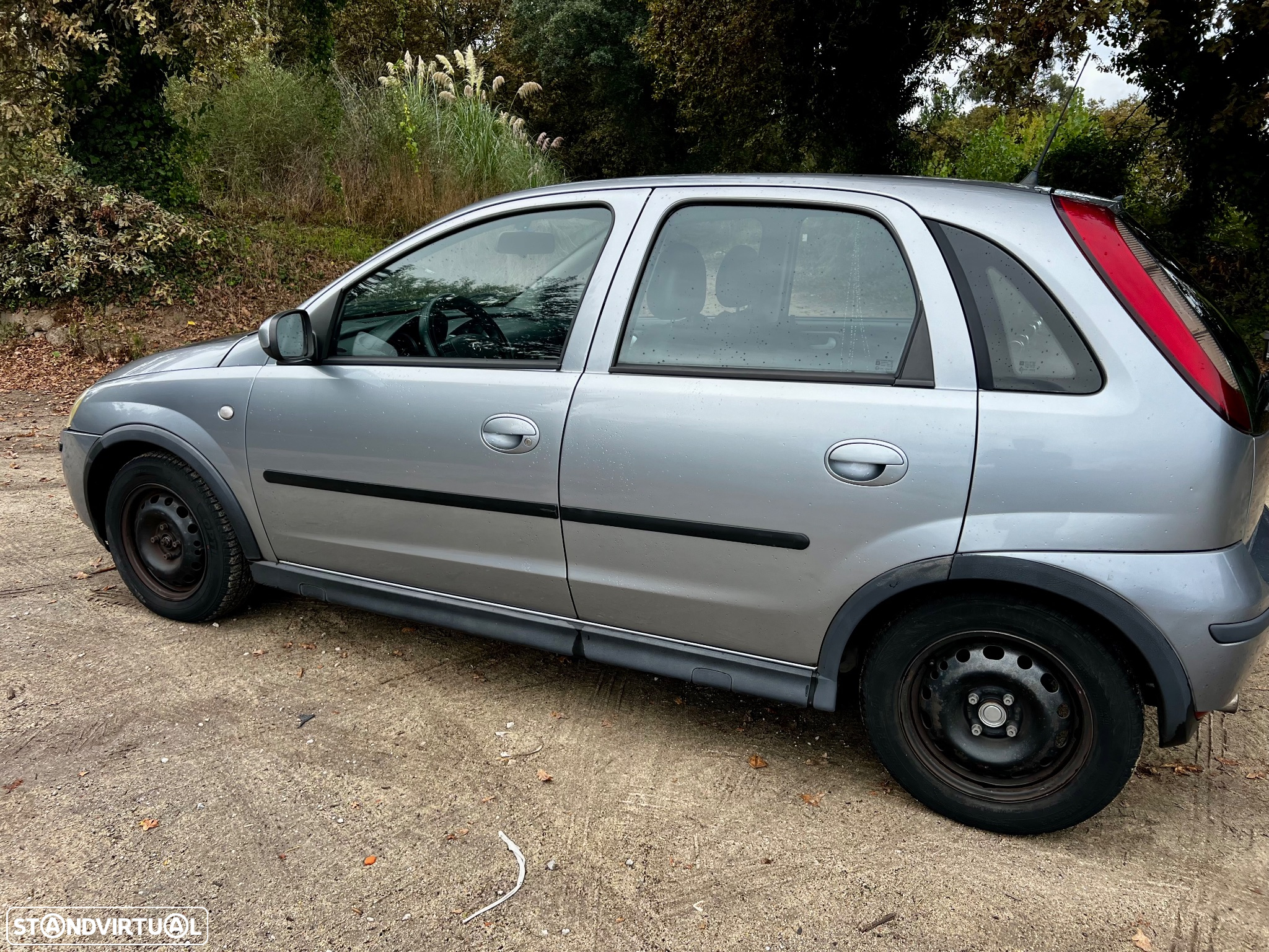 Opel Corsa 1.2 16V Enjoy - 3