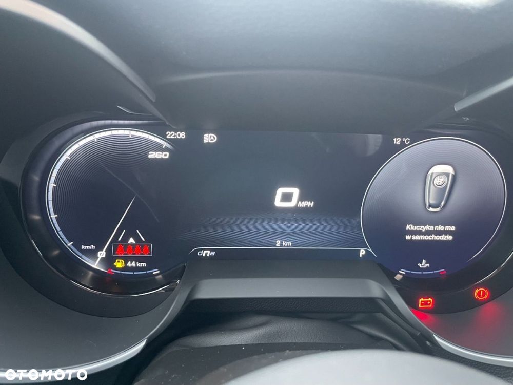 Alfa Romeo Stelvio - 14