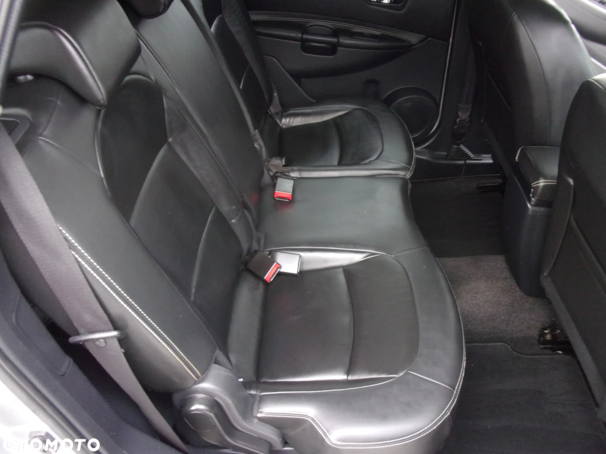 Nissan Qashqai+2 1.6 dCi 4x4 Tekna - 28