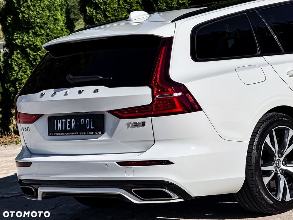 Volvo V60 T8 AWD Recharge Geartronic RDesign - 17