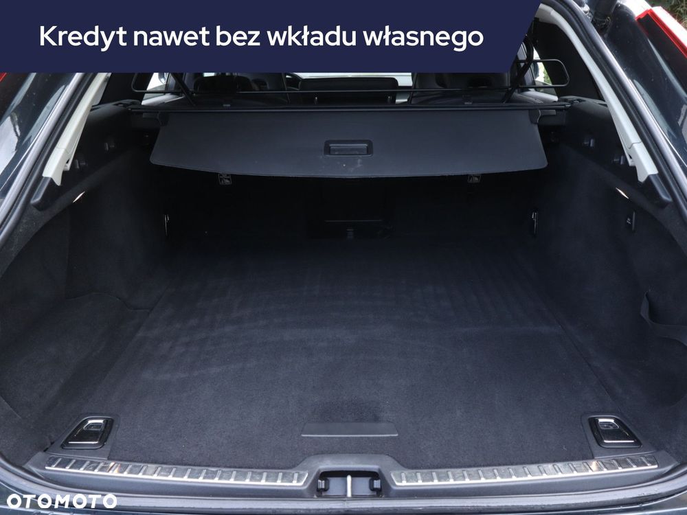Volvo V90 Cross Country - 15