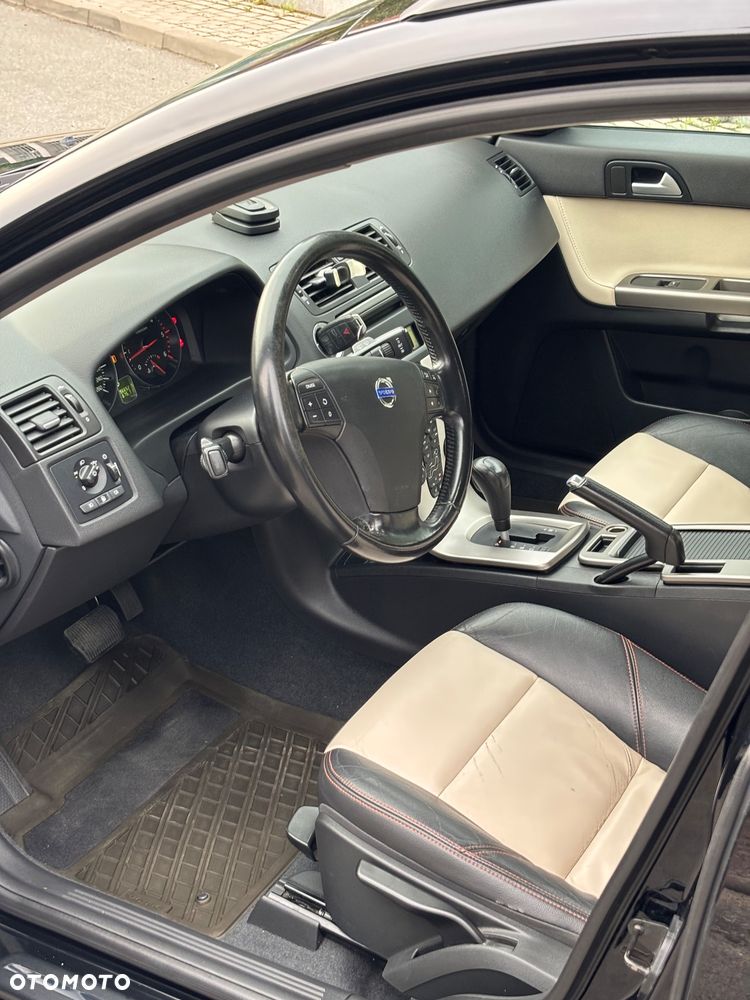 Volvo V50 - 16