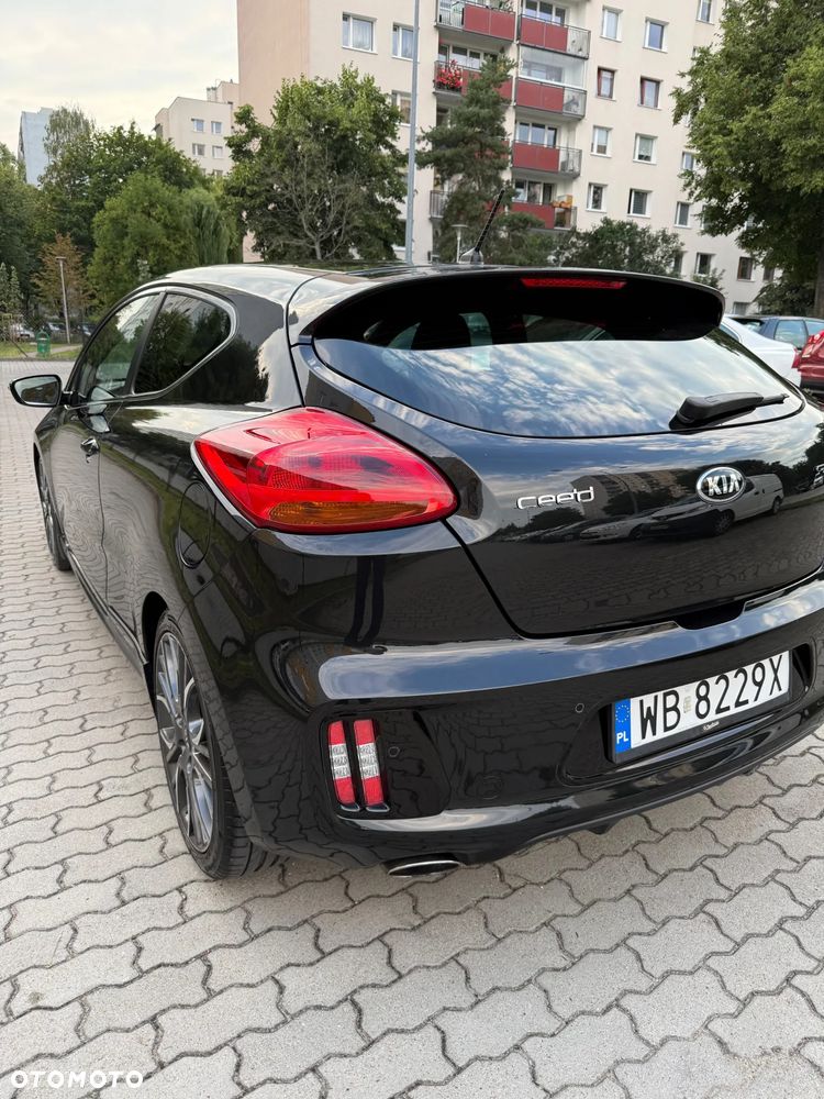 Kia Ceed 1.6 T-GDI GT L - 6