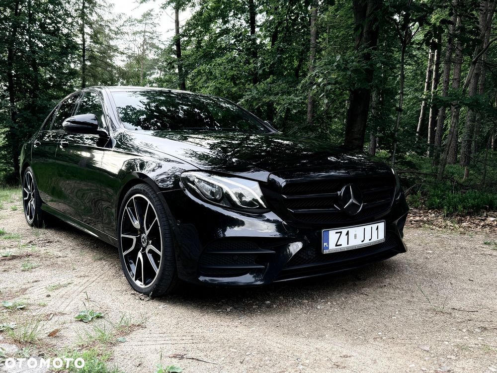 Mercedes-Benz Klasa E 220 d 4-Matic 9G-TRONIC - 12