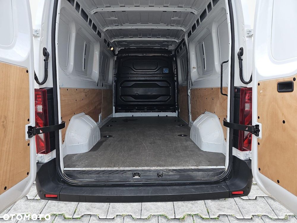 Renault Master - 24