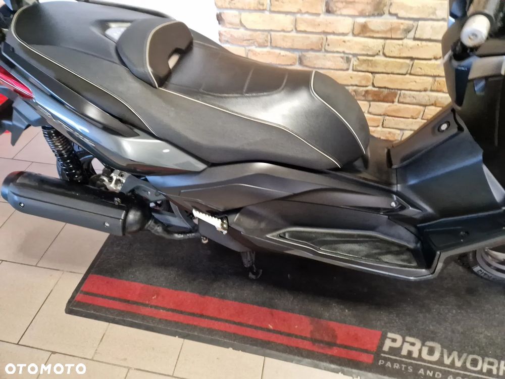 Yamaha X-max - 31