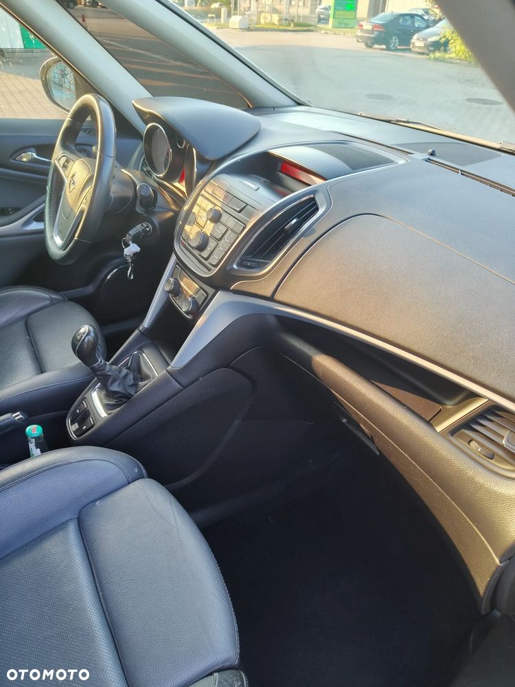 Opel Zafira 1.4 T Cosmo EcoFLEX S&S EU6 - 9
