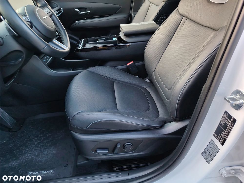 Hyundai Tucson 1.6 T-GDi HEV Platinum 4WD - 17