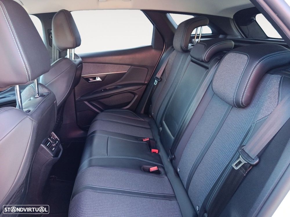 Peugeot 3008 1.6 Hybrid4 Allure Pack e-EAT8 - 13