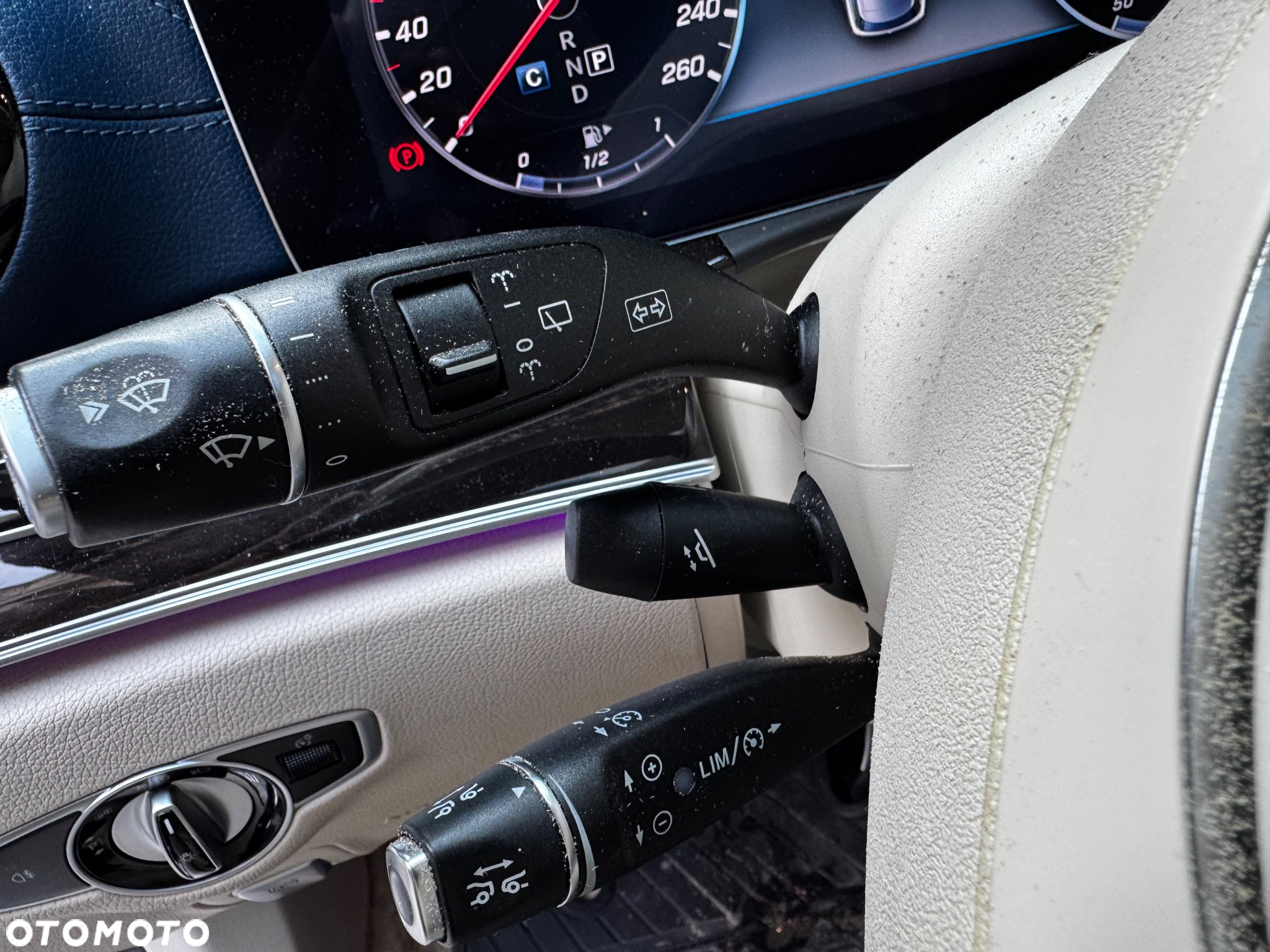 Mercedes-Benz Klasa E 220 d 4Matic T All-Terrain 9G-TRONIC Exclusive - 26