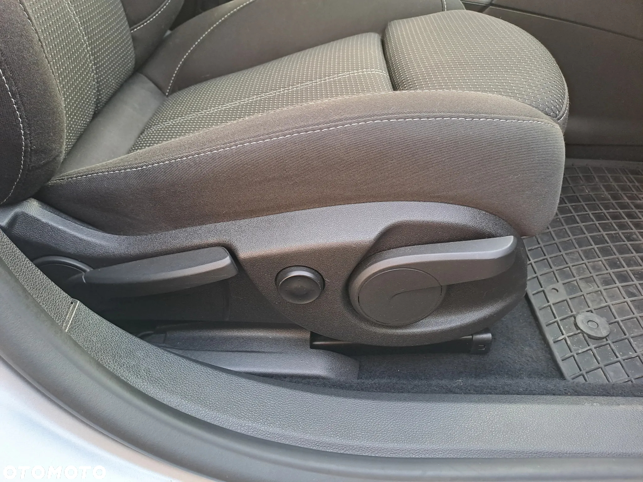 Opel Astra III 1.7 CDTI - 14