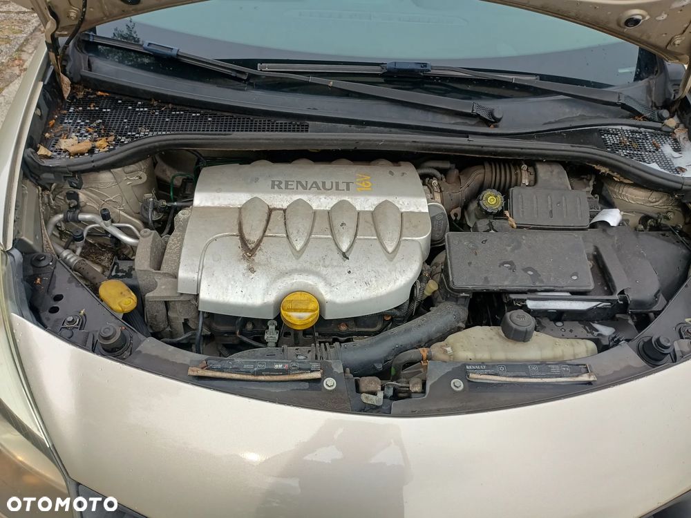 Renault Clio 1.6 16V Expression - 14