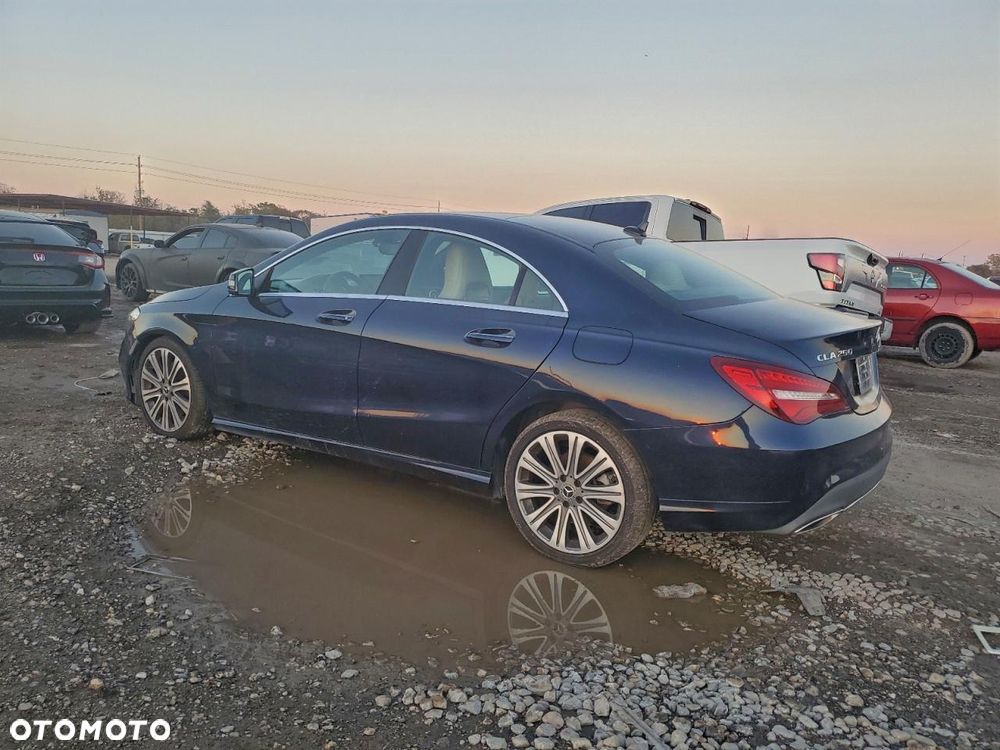 Mercedes-Benz CLA - 2