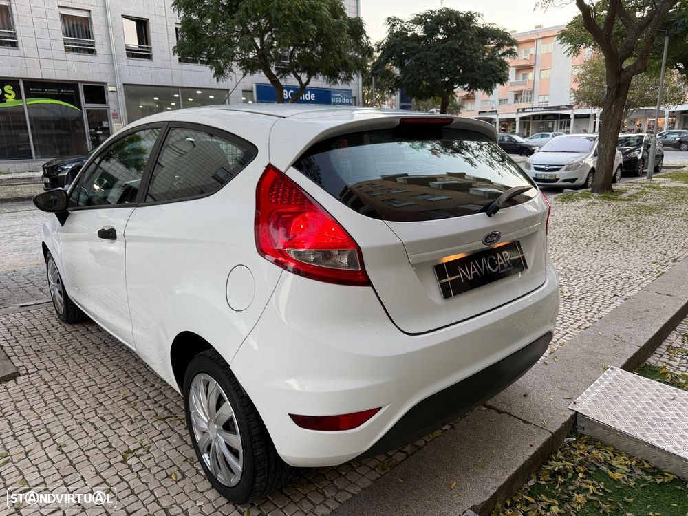 Ford Fiesta 1.4 TDCI Ambiente - 5