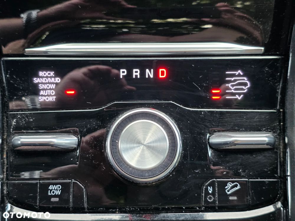 Jeep Grand Cherokee - 20