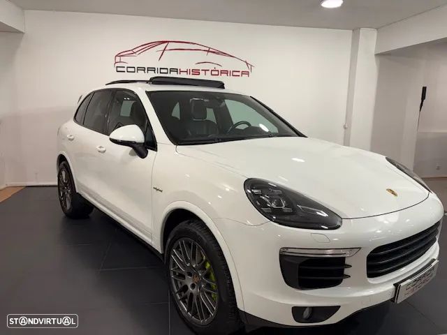 Porsche Cayenne S E-Hybrid Platinum Edition - 46