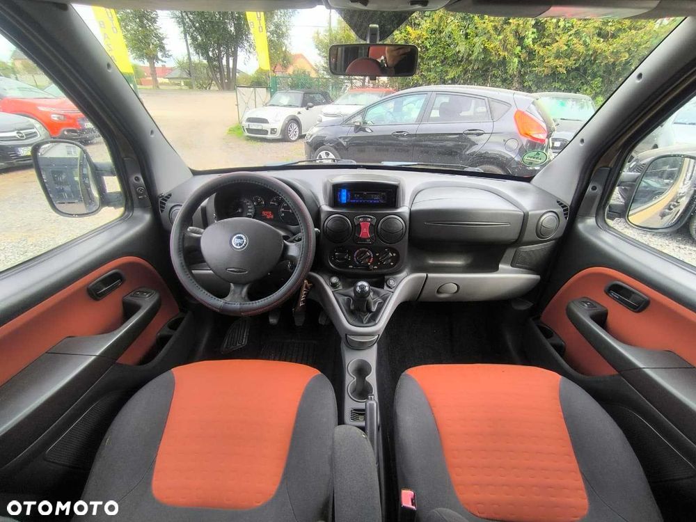 Fiat Doblo 2006 photo 2