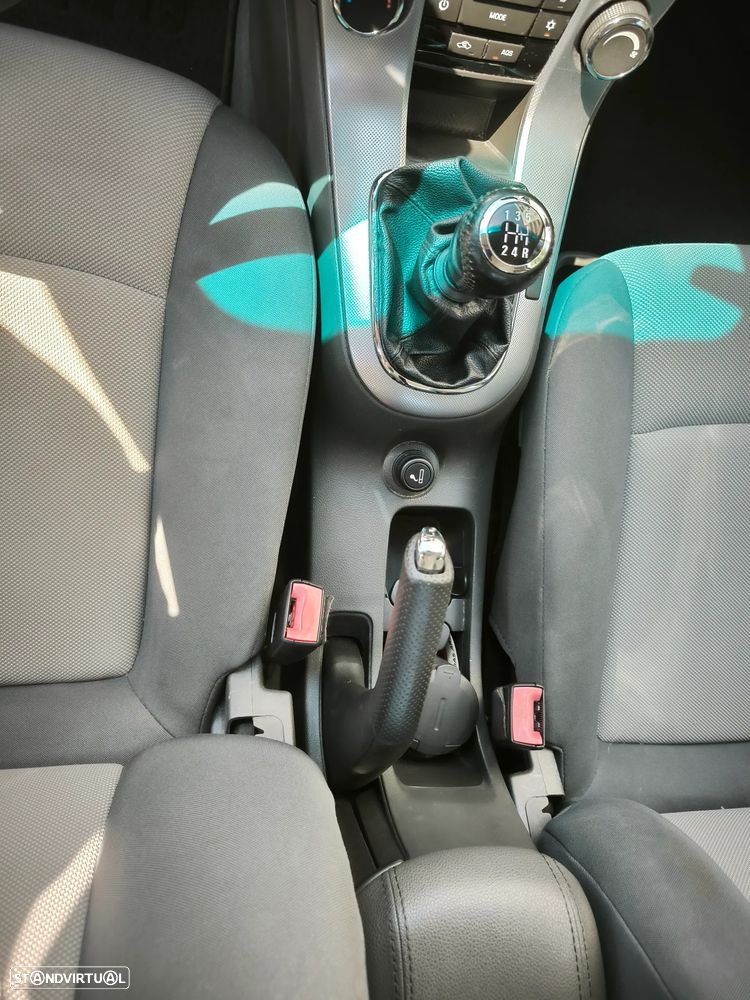 Chevrolet Cruze 2.0 VCDi LT - 17