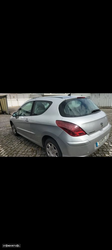 Peugeot 308 1.6 HDi Premium - 3