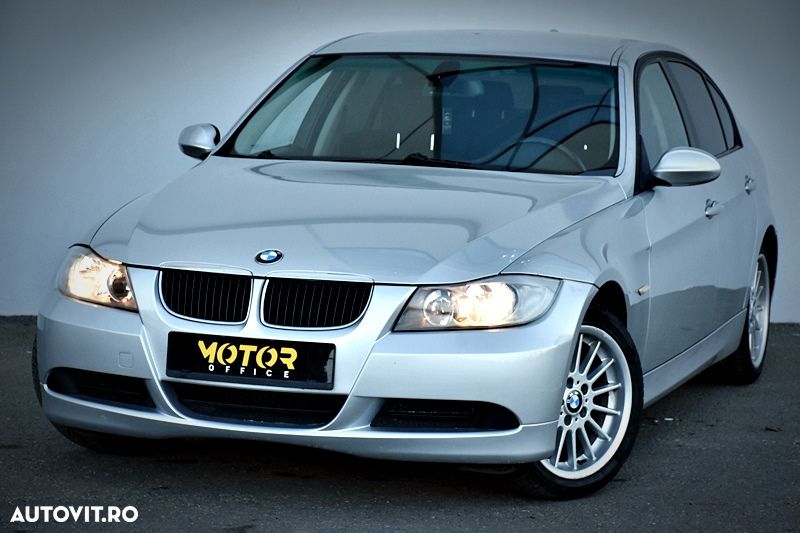 BMW Seria 3 318i - 1
