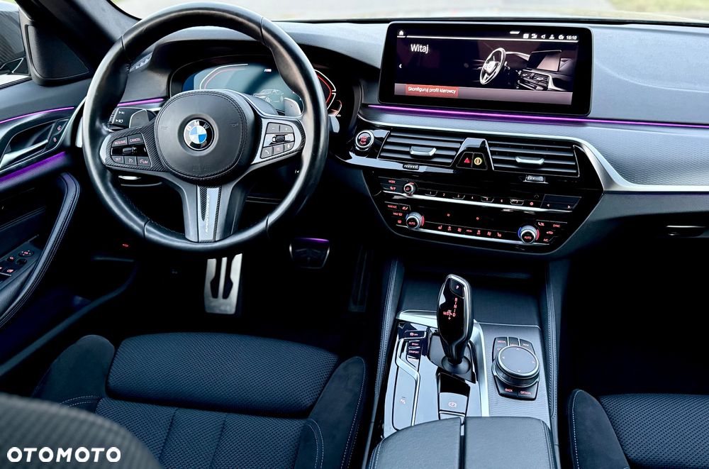 BMW Seria 5 520d xDrive M Sport sport - 14