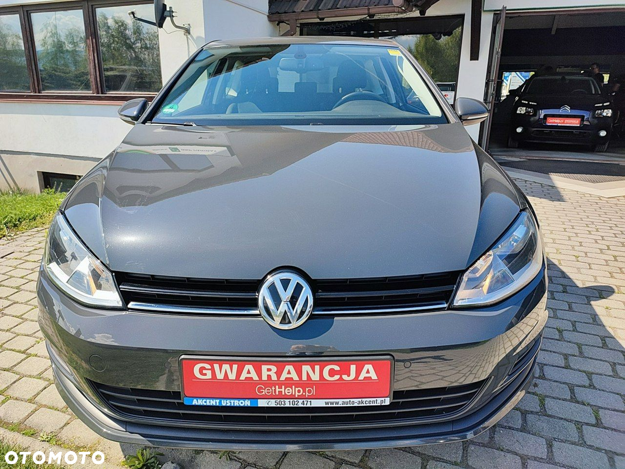 Volkswagen Golf - 2