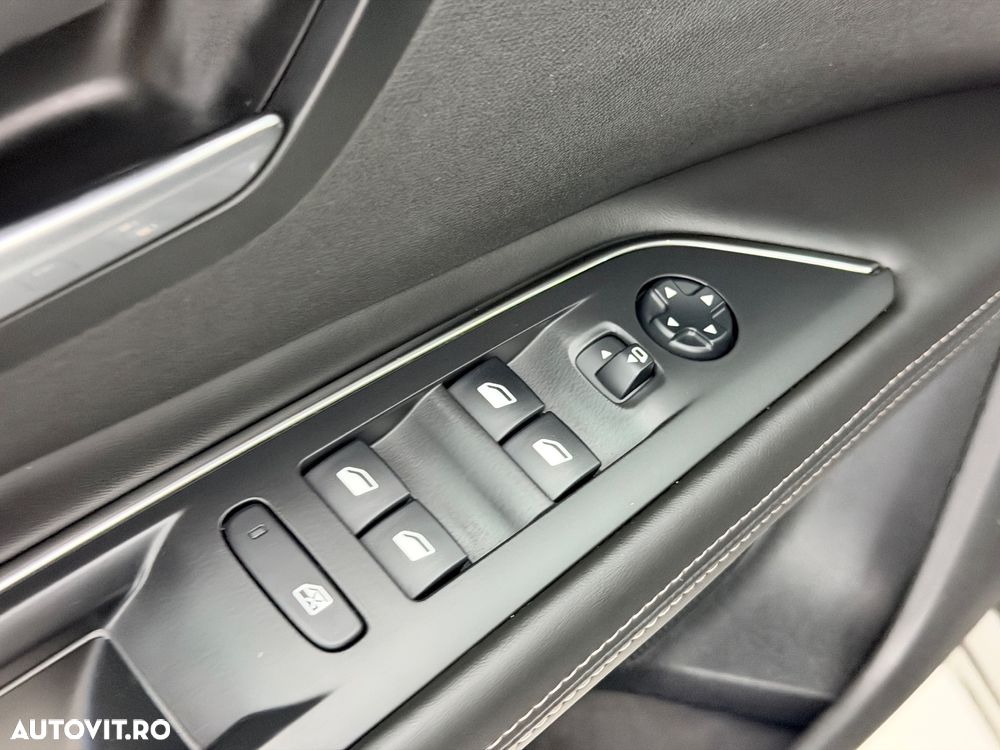 Peugeot 3008 PureTech 130 Stop & Start Allure - 12