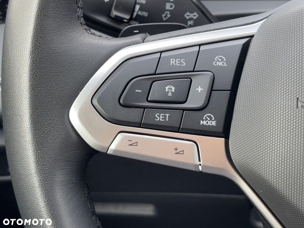 Volkswagen Tiguan - 30