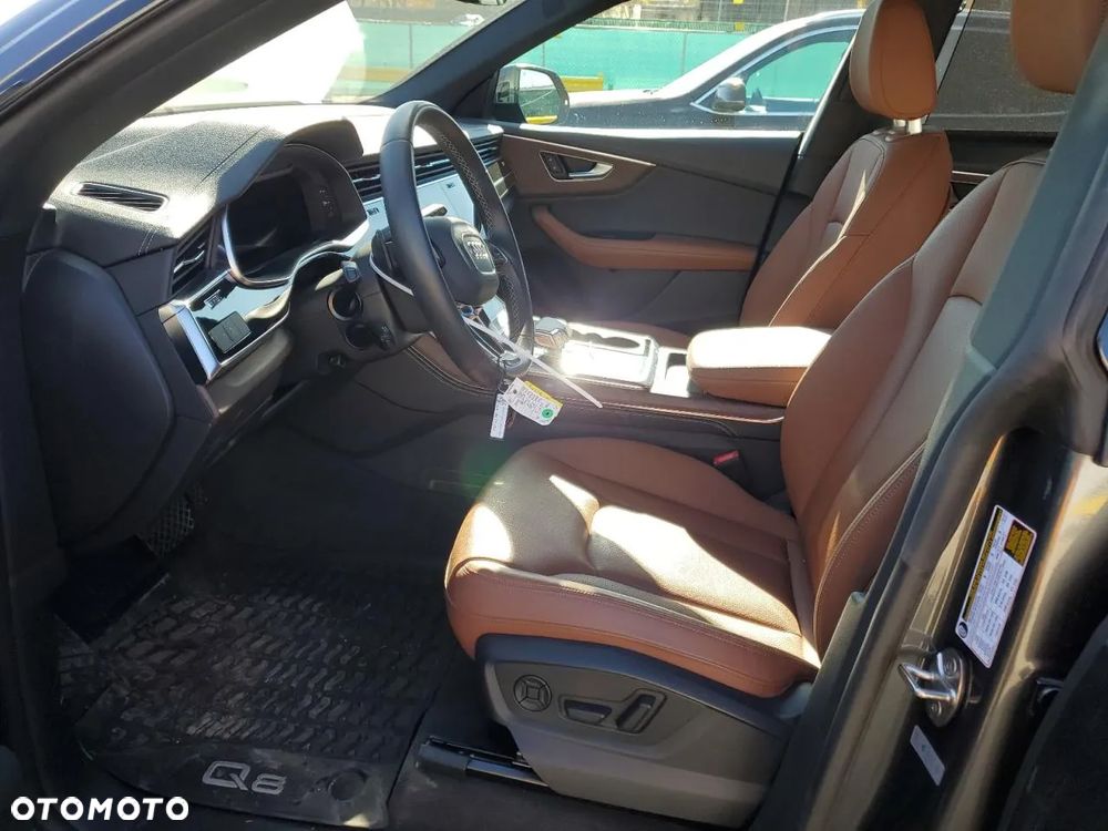 Audi Q8 - 7