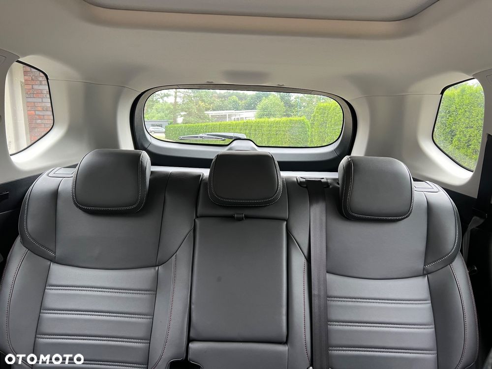 Maxus Euniq 6 - 35