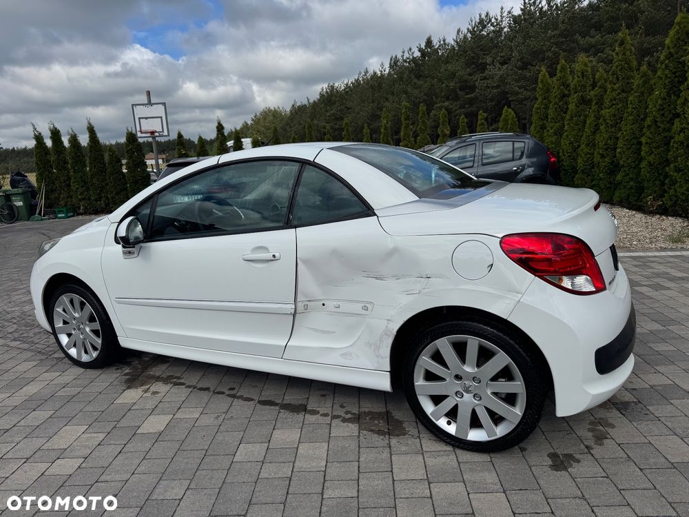 Peugeot 207 CC - 13