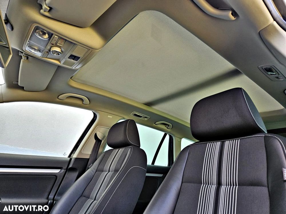 Volkswagen Golf 2.0 TDI DPF MATCH - 33