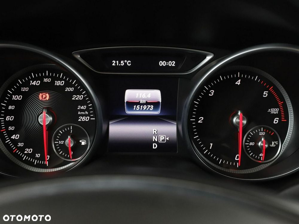 Mercedes-Benz CLA 180 d 7G-DCT Urban - 23