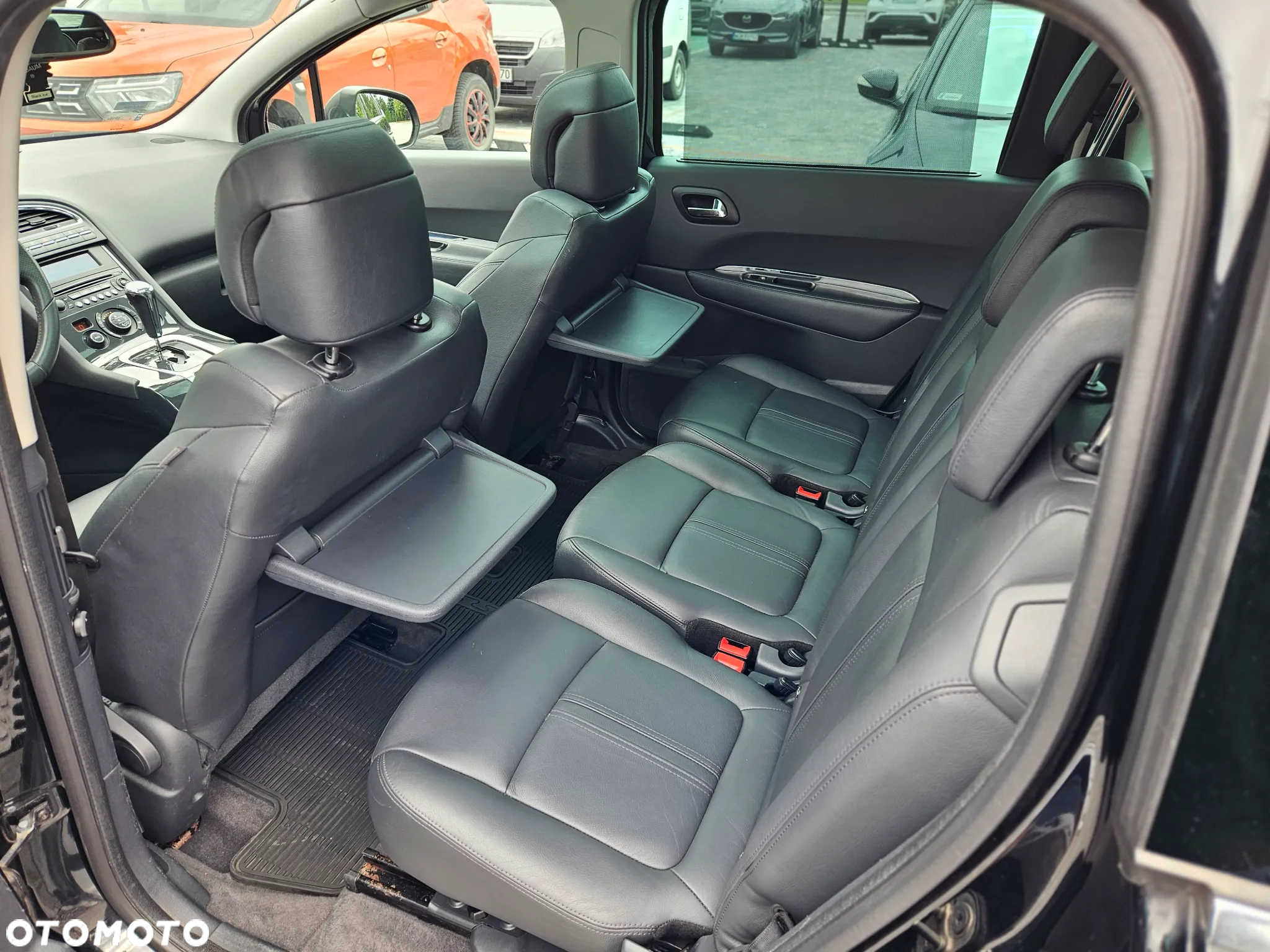 Peugeot 5008 1.6 THP Business Line 7os - 13