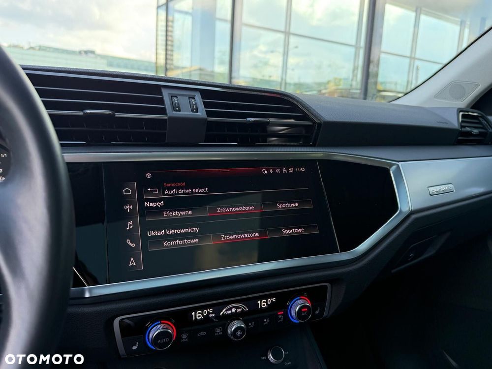 Audi Q3 Sportback - 28