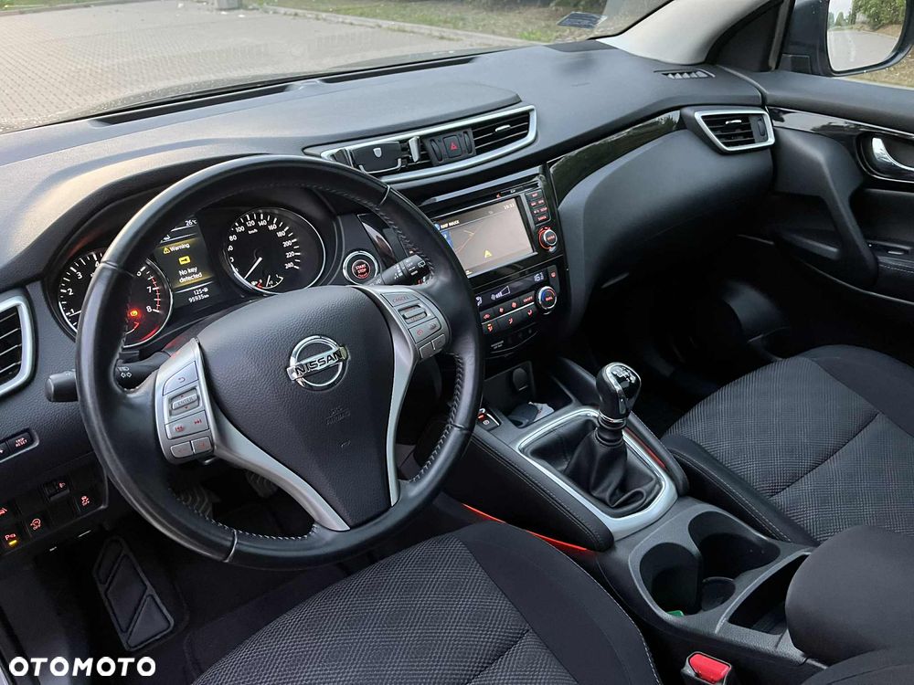 Nissan Qashqai 1.2 DIG-T N-Connecta EU6 - 5