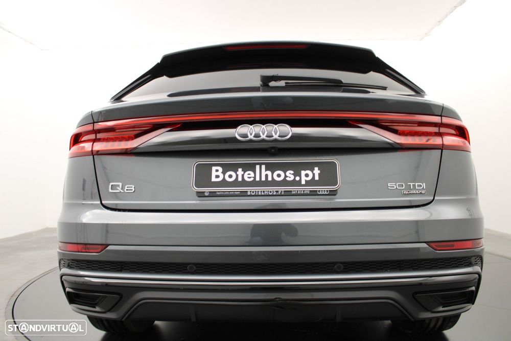 Audi Q8 50 TDI quattro Tiptronic - 24