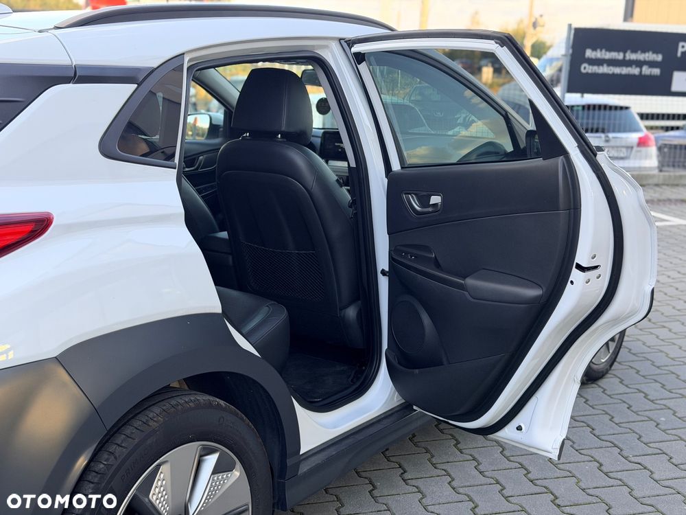 Hyundai Kona Electric 65kWh Platinum - 34