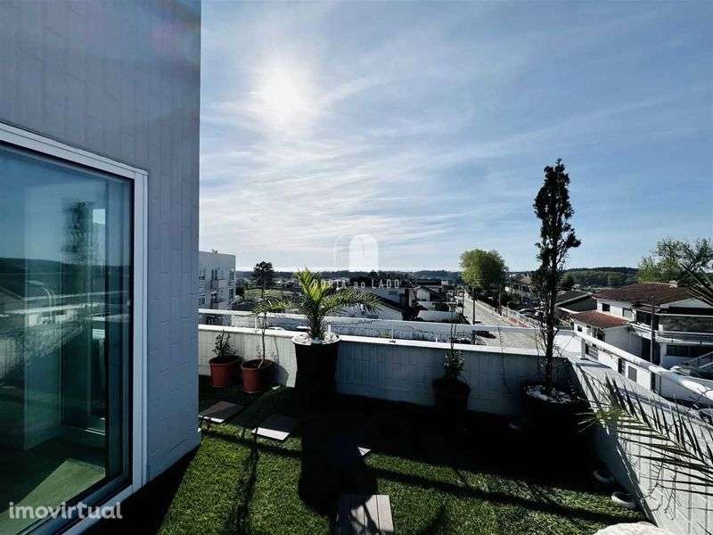 T3| Último Piso| Terraço| Vistas Mar| Grijó- Vila Nova de Gaia - Grande imagem: 5/12