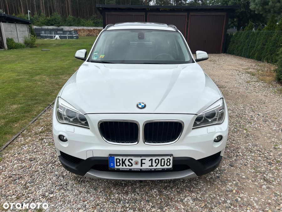 BMW X1 xDrive20d Sport Line - 2