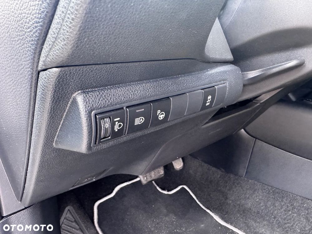 Toyota Corolla 1.8 Hybrid GPF Executive - 21